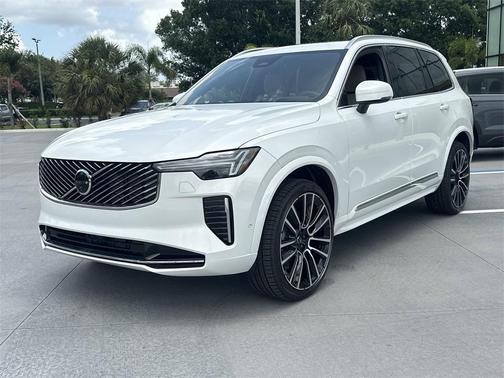 2025 Volvo XC90 B6 Ultra