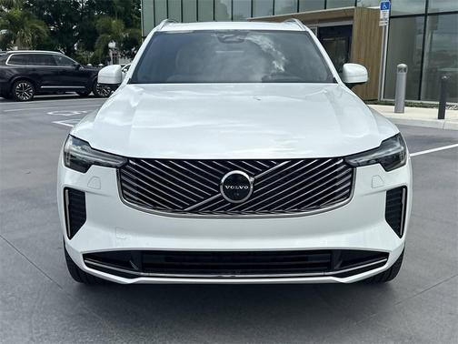 2025 Volvo XC90 B6 Ultra