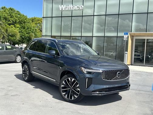 2025 Volvo XC90 B5 Plus 7-Seater