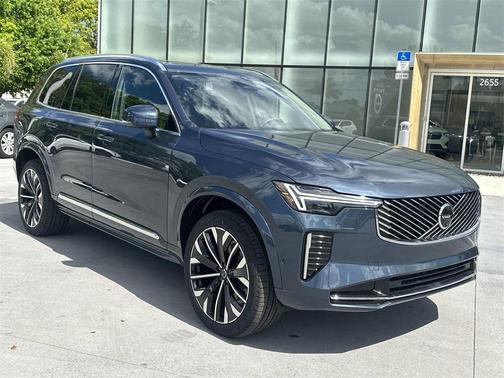 2025 Volvo XC90 B5 Plus 7-Seater