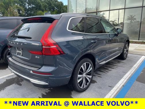 2022 Volvo XC60 B6 Inscription