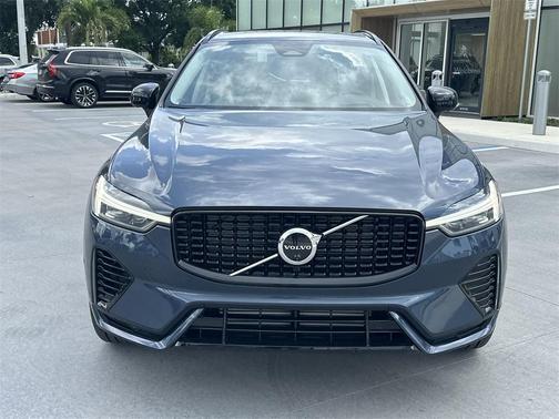 2025 Volvo XC60 Plug-In Hybrid T8 Ultra
