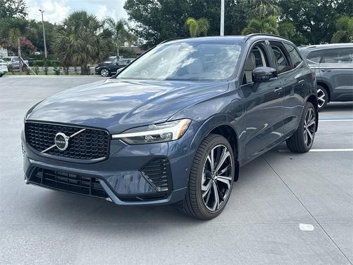 2025 Volvo XC60 Plug-In Hybrid T8 Ultra