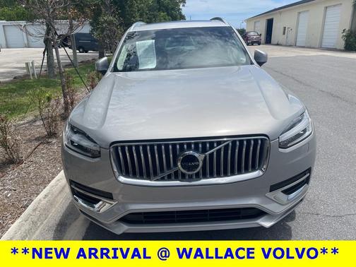 2023 Volvo XC90 Recharge Plug-In Hybrid T8 Ultimate 6-Seater