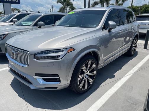 2023 Volvo XC90 Recharge Plug-In Hybrid T8 Ultimate 6-Seater