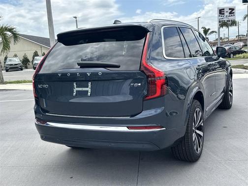 2025 Volvo XC90 Plug-In Hybrid T8 Core 7-Seater