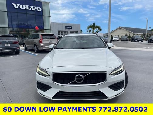 2020 Volvo V60 T5 Momentum