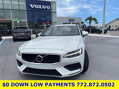 2020 Volvo V60 T5 Momentum