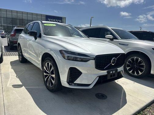 2024 Volvo XC60 B5 Plus Dark Theme