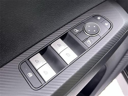 Photo 5 of 15 of 2022 Mitsubishi Outlander Black Edition