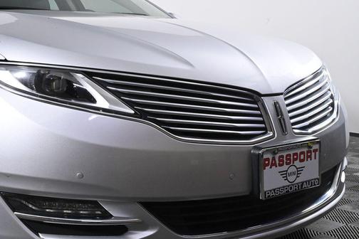 2014 Lincoln MKZ Base