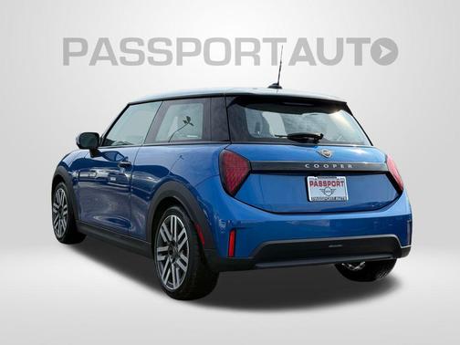 2025 MINI Hardtop Cooper