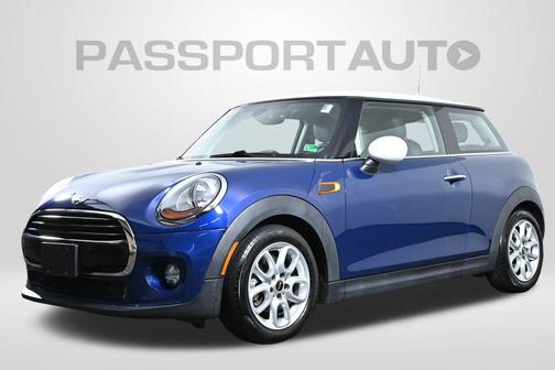 2017 MINI Hardtop Cooper