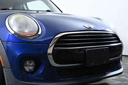 2017 MINI Hardtop Cooper