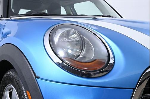 2017 MINI Hardtop Cooper