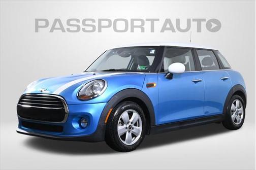 2017 MINI Hardtop Cooper