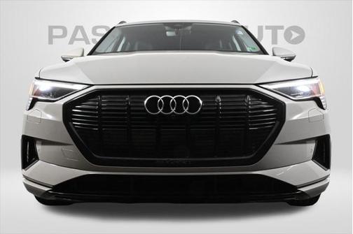 2021 Audi e-tron Prestige