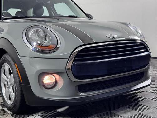 2016 MINI Hardtop Cooper