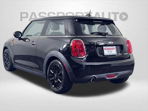 2017 MINI Hardtop Cooper