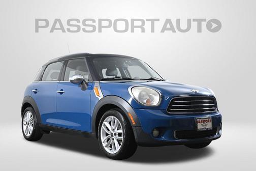 2011 MINI Cooper Countryman Base