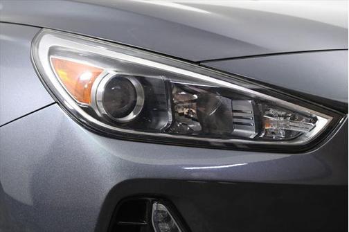 2018 Hyundai Elantra GT Base