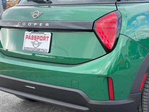 2025 MINI Hardtop Cooper
