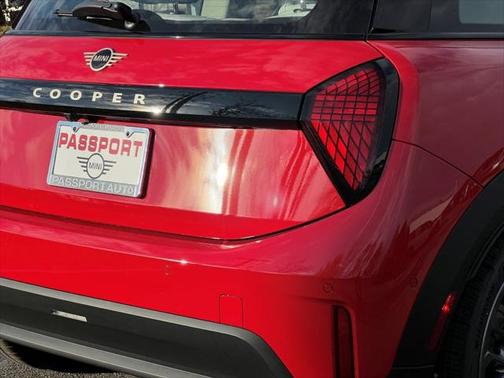 2025 MINI Hardtop Cooper