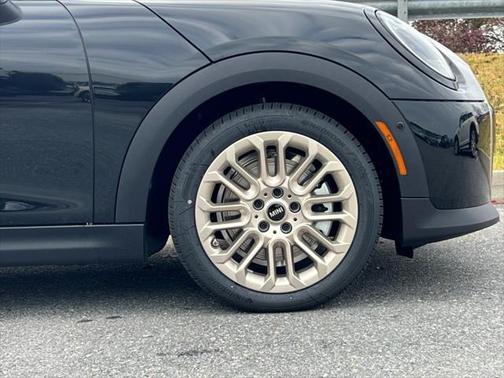 2025 MINI Hardtop Cooper