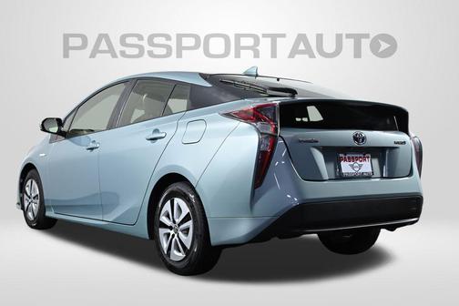 2016 Toyota Prius Three