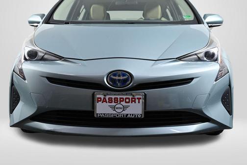 2016 Toyota Prius Three