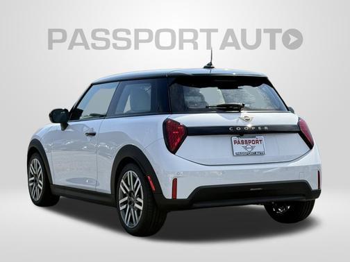 2026 MINI Hardtop Oxford Edition