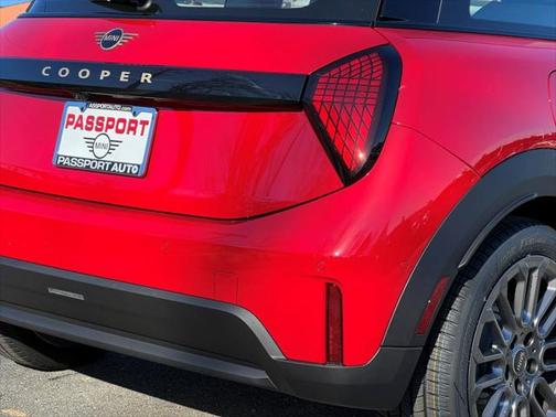 2025 MINI Hardtop Cooper