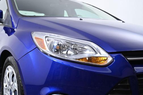Sonic Blue Metallic 2012 Ford Focus SE