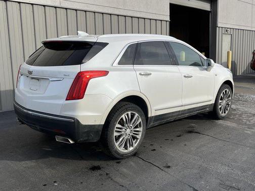 2017 Cadillac XT5 Premium Luxury