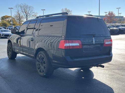 2013 Lincoln Navigator Base
