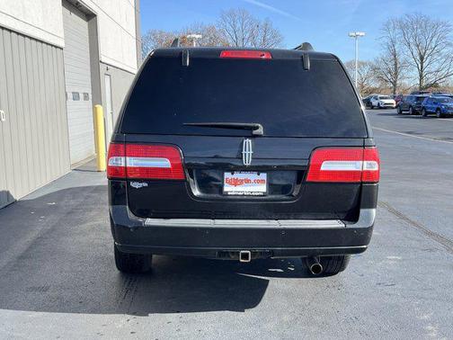 2013 Lincoln Navigator Base