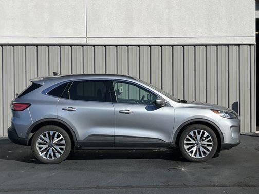 2021 Ford Escape Titanium