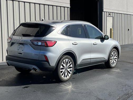 2021 Ford Escape Titanium