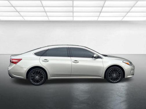 2016 Toyota Avalon Touring