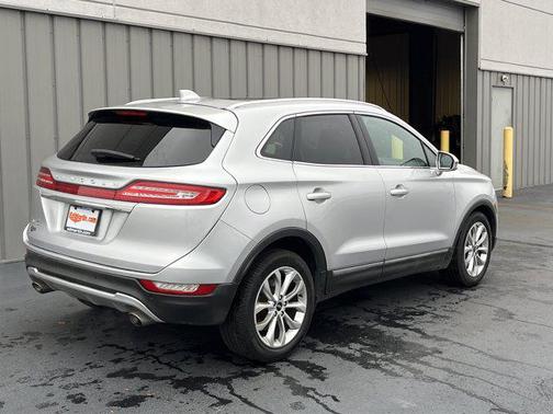 2019 Lincoln MKC Select