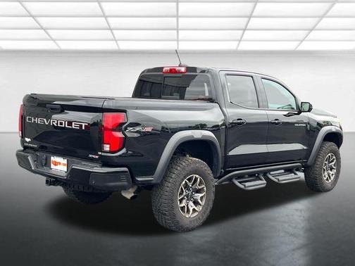 Black 2024 Chevrolet Colorado ZR2