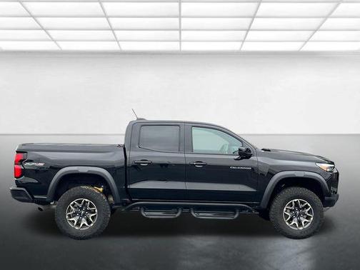 Black 2024 Chevrolet Colorado ZR2