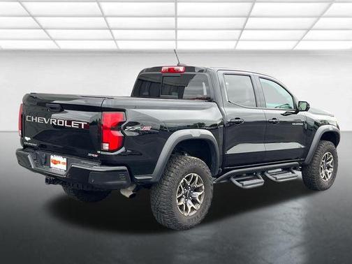 Black 2024 Chevrolet Colorado ZR2