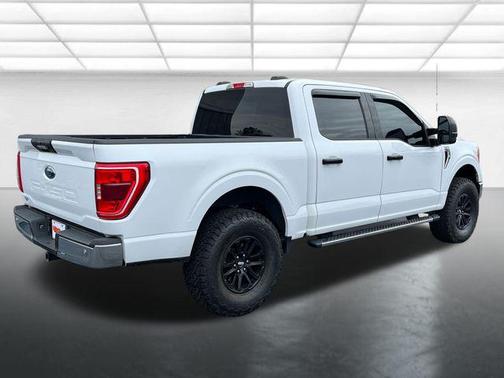 Oxford White 2021 Ford F-150 XLT