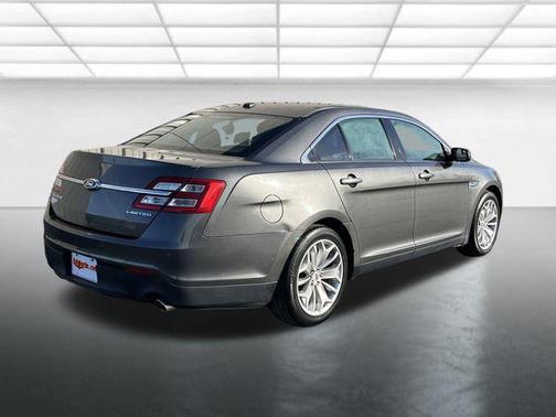 2015 Ford Taurus Limited
