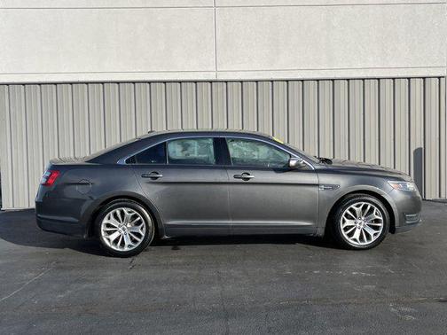 2015 Ford Taurus Limited