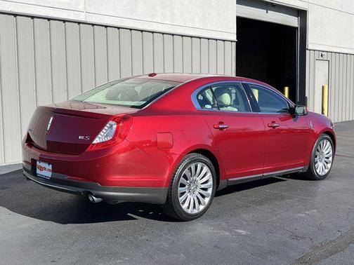 2013 Lincoln MKS Base