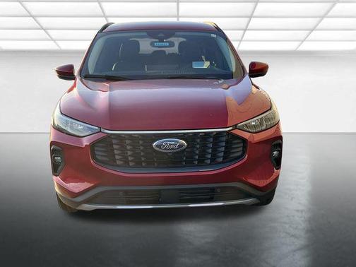2026 Ford Escape Platinum