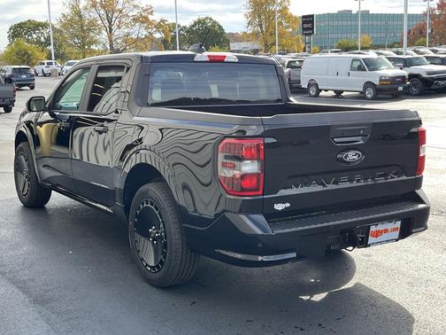 2025 Ford Maverick Lobo Standard