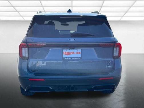 Vapor Blue Metallic 2026 Ford Explorer ST-Line
